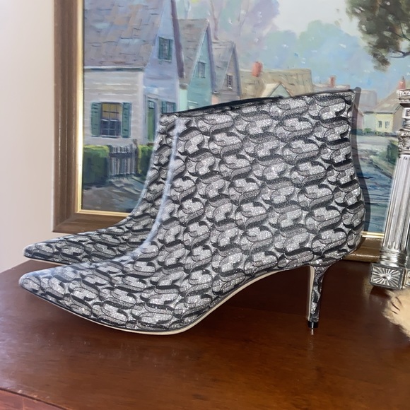 Jimmy Choo Shoes - Jimmy Choo Marinda silver/black glitter leather fits a size 10 but they are 43